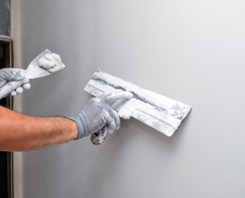 revestir paredes con humedad
