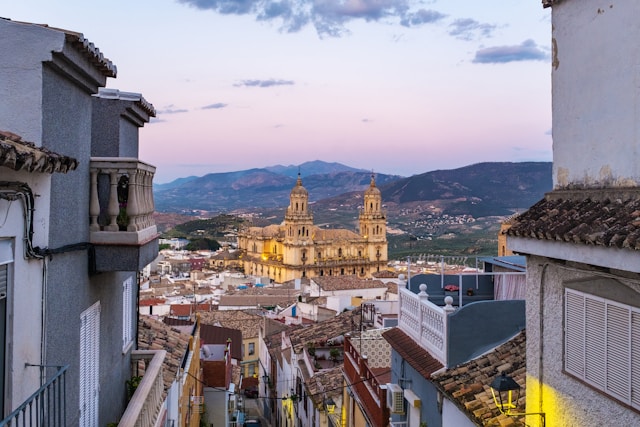 vistas de la catedral de jaén desde el mirador