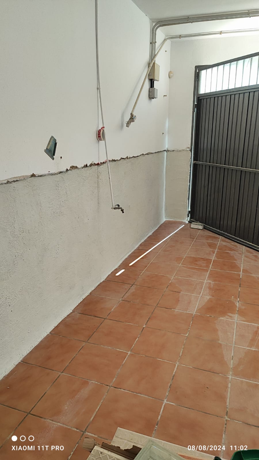 Humedad por capilaridad solventada por Iberdeco